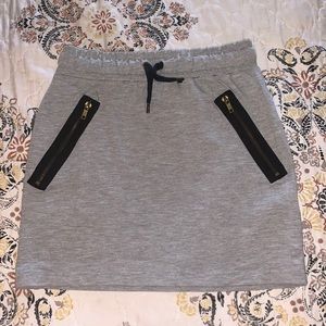 Grey mini skirt